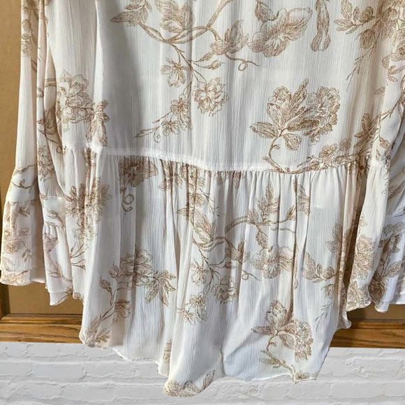 Lauren Conrad Button up Shirt - Picture 5 of 5